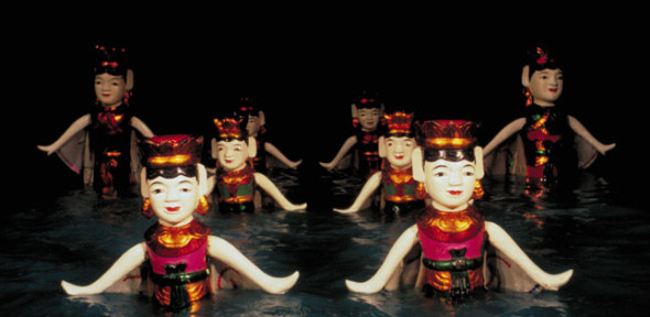 2015GoldenDragonWaterPuppetTheatre_web3