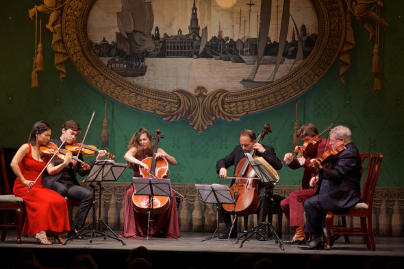 L-R: Livia Sohn (violin), Benjamin Bielman (violin), Alisa Weilerstein (cello), Christopher Costanza (cello), Geoff Nuttall (viola), and Daniel Phillips (viola) performing Tchaikovsky's Souvenir de Florence.